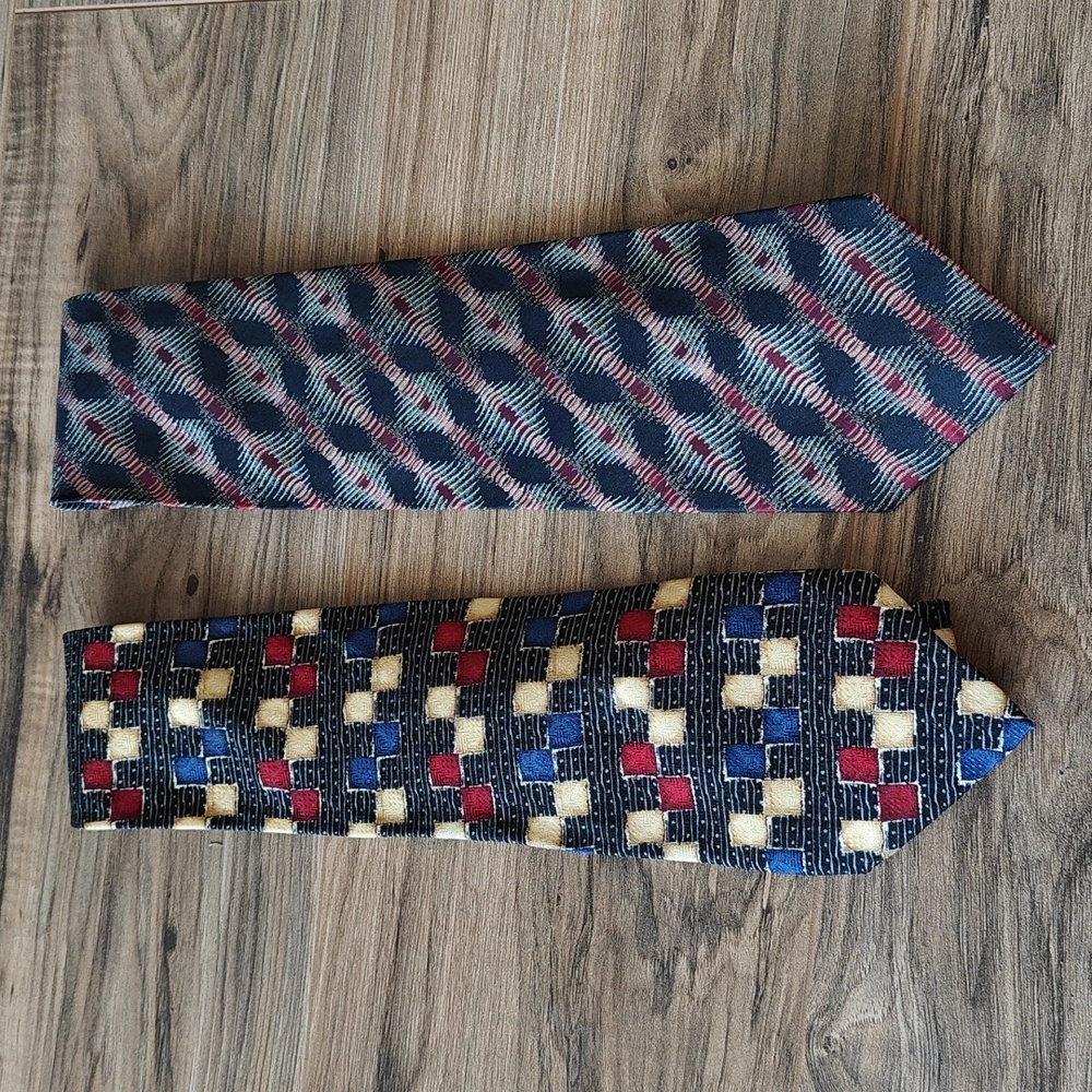 EUC Pair of silk ties